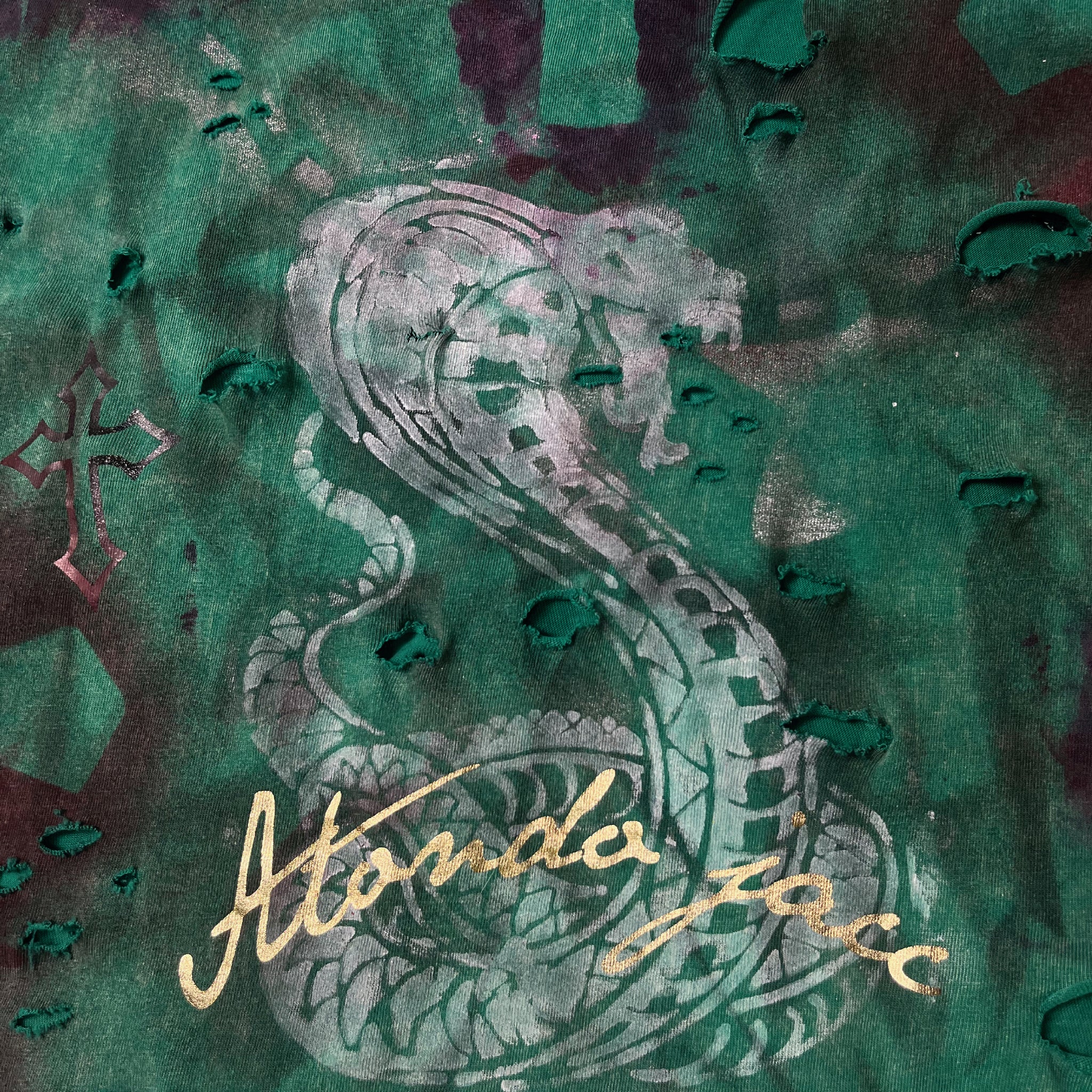 Serpiente de guerra Cruz de sangre_PIEZA UNICA